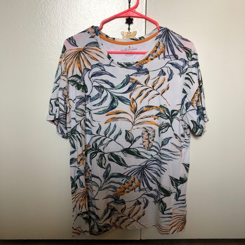 Floral tee